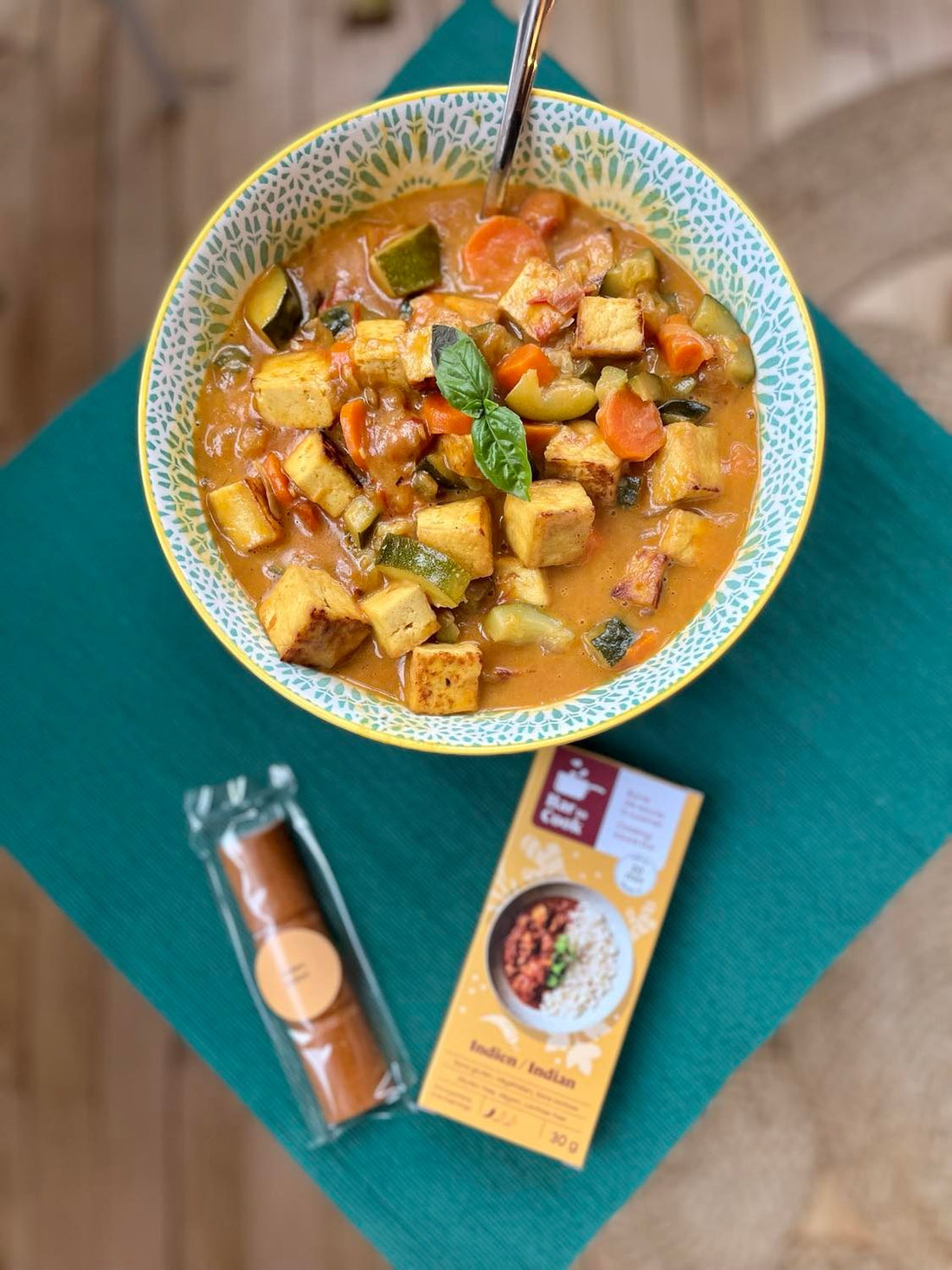 Curry végétarien de tofu & légumes | Barre de sauce Indienne